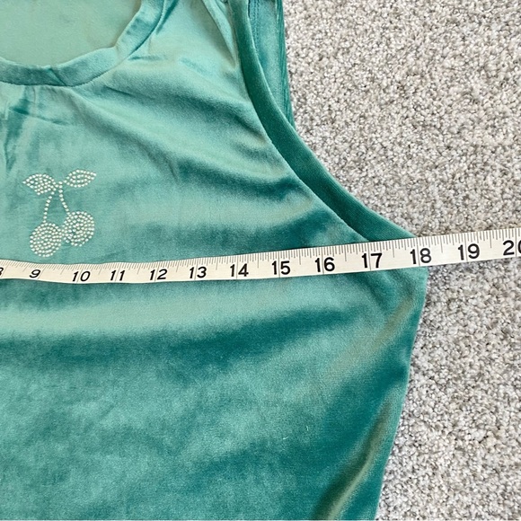 Birch & Stone ￼Crop Top - Picture 2 of 6